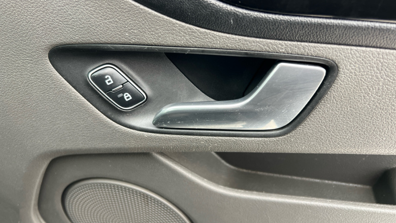 Ford Transit Custom 280 L1 Diesel Fwd 2.0 EcoBlue 130ps Low Roof Limited Van